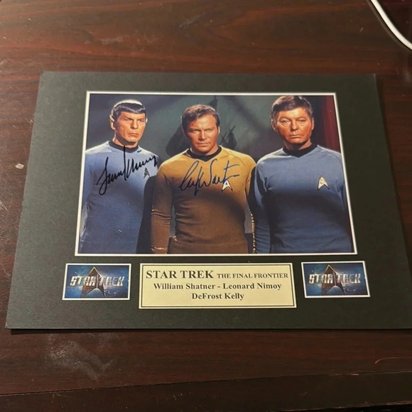 Star Trek The Final Frontier Signed Photo - Picture 1 of 1
